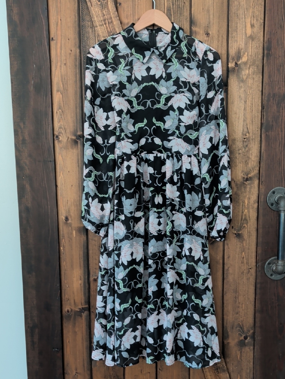 Avec les Filles Black Floral Long Sleeve Midi Dress Size 6 NWT